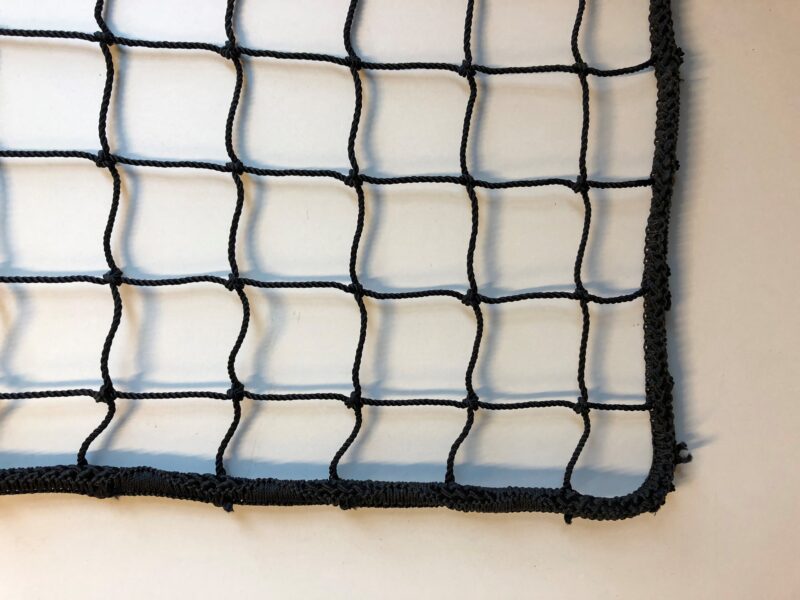 Hockeynät 2mm svart nylon 40mm, kantsytt